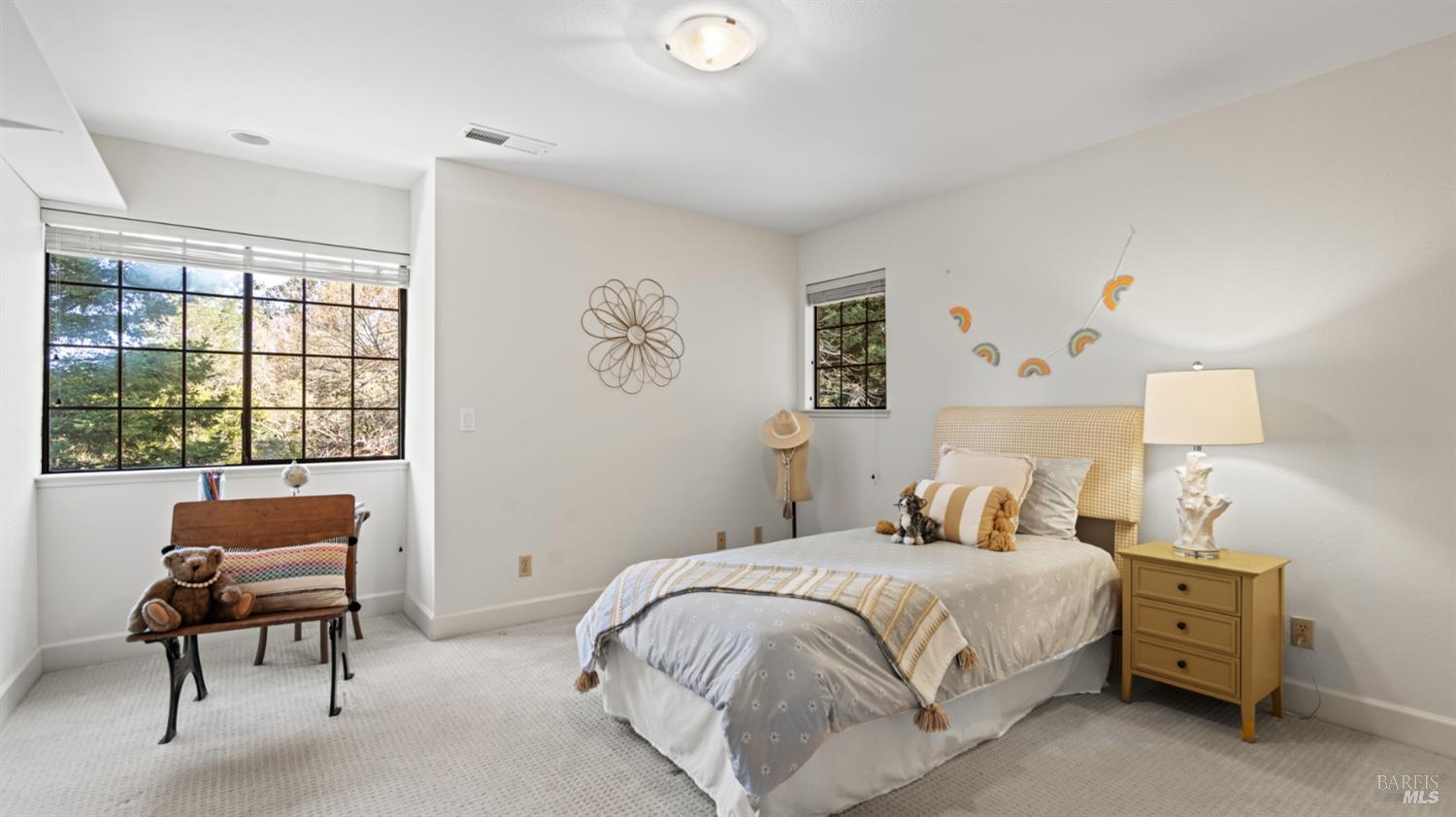 Detail Gallery Image 21 of 49 For 11 Saddlebrook Ct, Novato,  CA 94947 - 4 Beds | 4 Baths