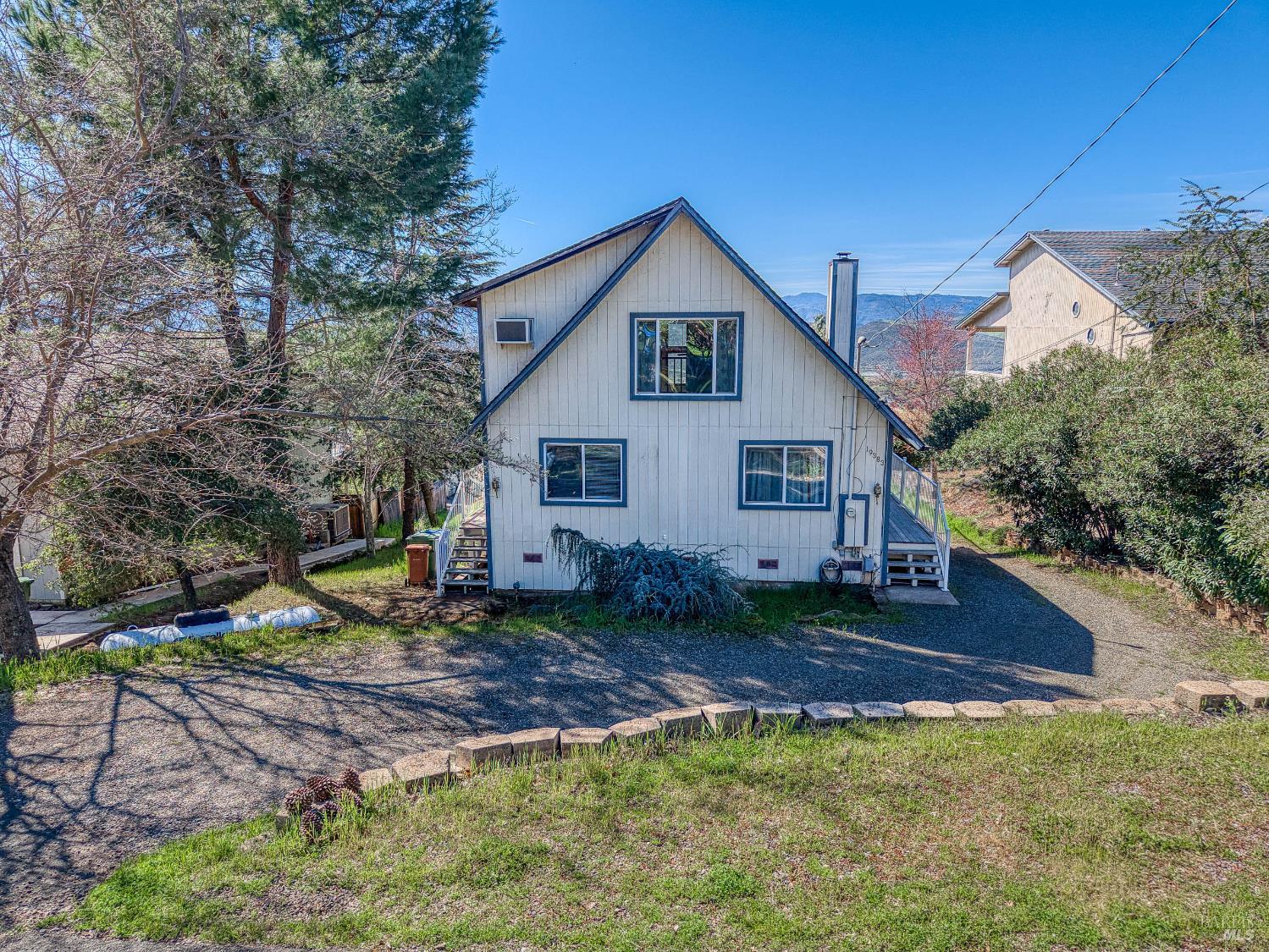 Detail Gallery Image 50 of 58 For 19383 Stonegate Rd, Hidden Valley Lake,  CA 95467 - 4 Beds | 3 Baths