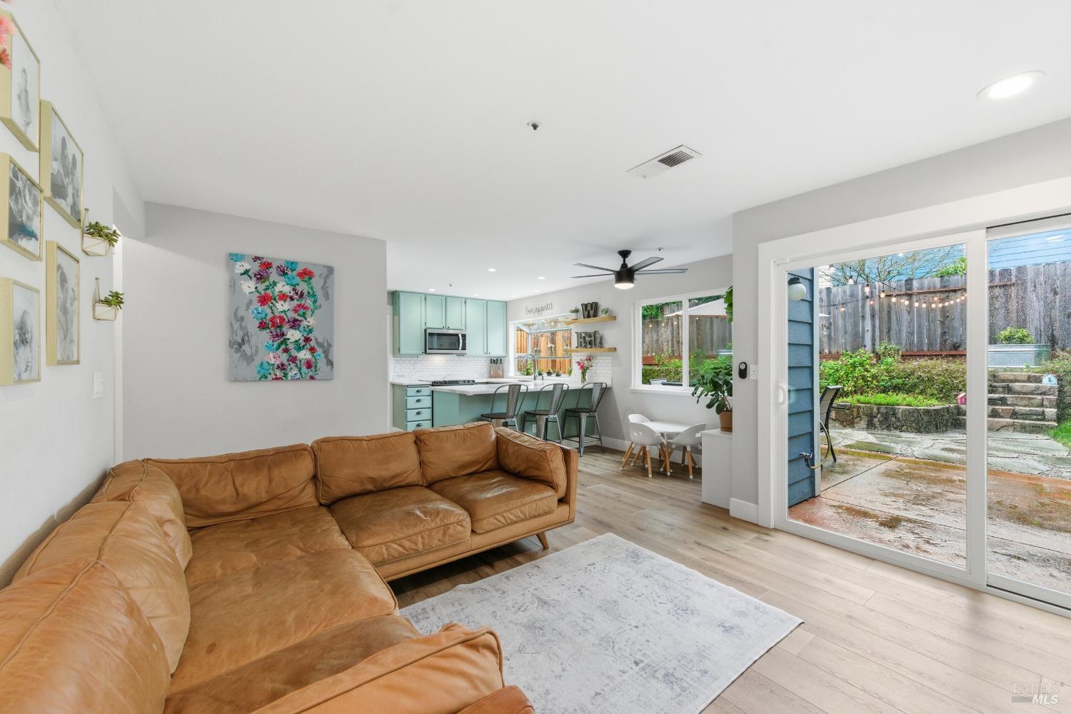 Detail Gallery Image 6 of 53 For 28 Winestone Ct, Napa,  CA 94558 - 4 Beds | 3 Baths