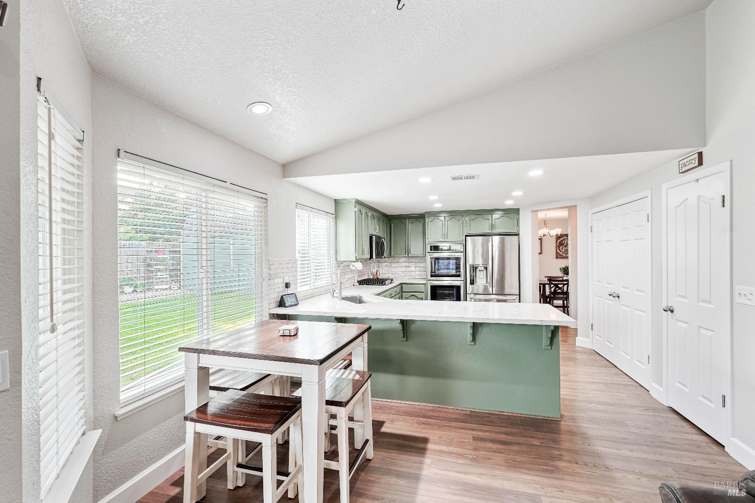 Detail Gallery Image 21 of 64 For 1315 Jacobs Pl, Dixon,  CA 95620 - 4 Beds | 2/1 Baths