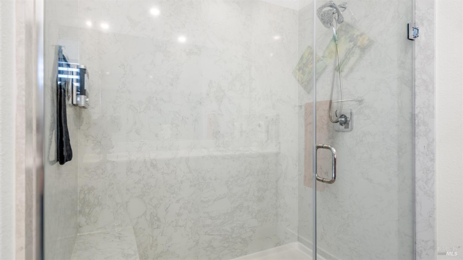 Detail Gallery Image 30 of 38 For 450 Baler Cir, Vacaville,  CA 95687 - 4 Beds | 3 Baths