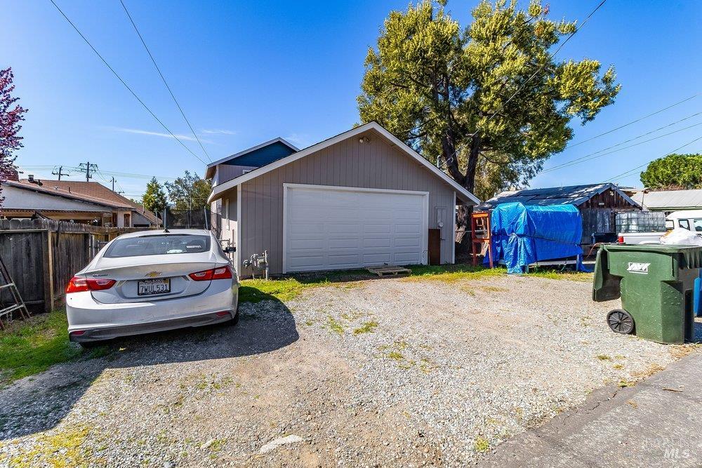 Detail Gallery Image 81 of 85 For 128 Norman Ave, Concord,  CA 94520 - 3 Beds | 2/1 Baths