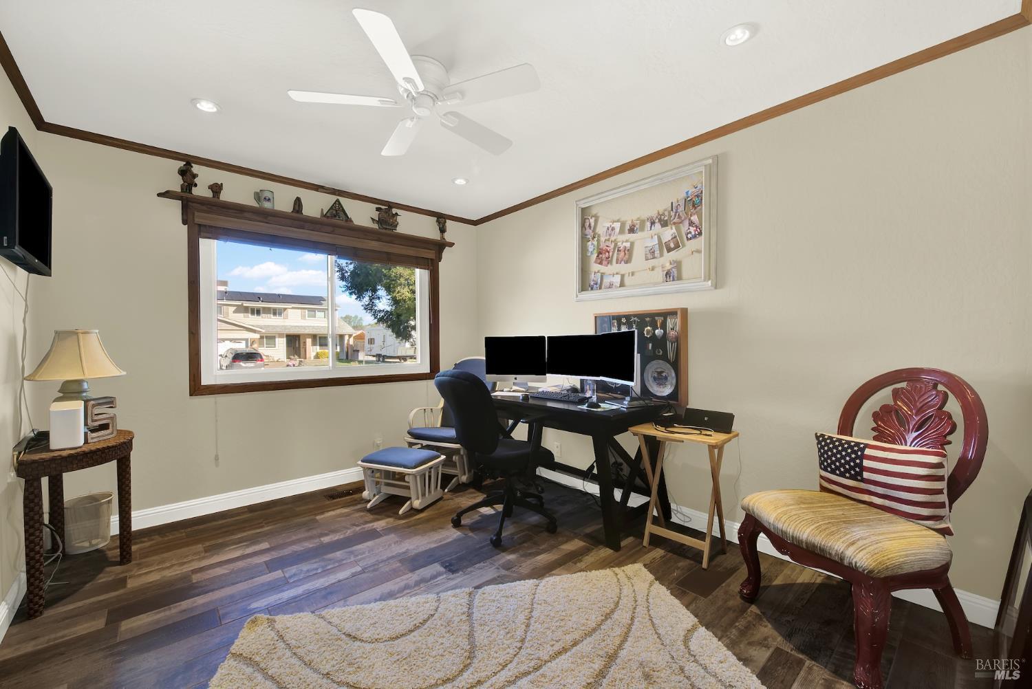 Detail Gallery Image 24 of 77 For 116 Alturas Ct, Vacaville,  CA 95688 - 5 Beds | 2/1 Baths