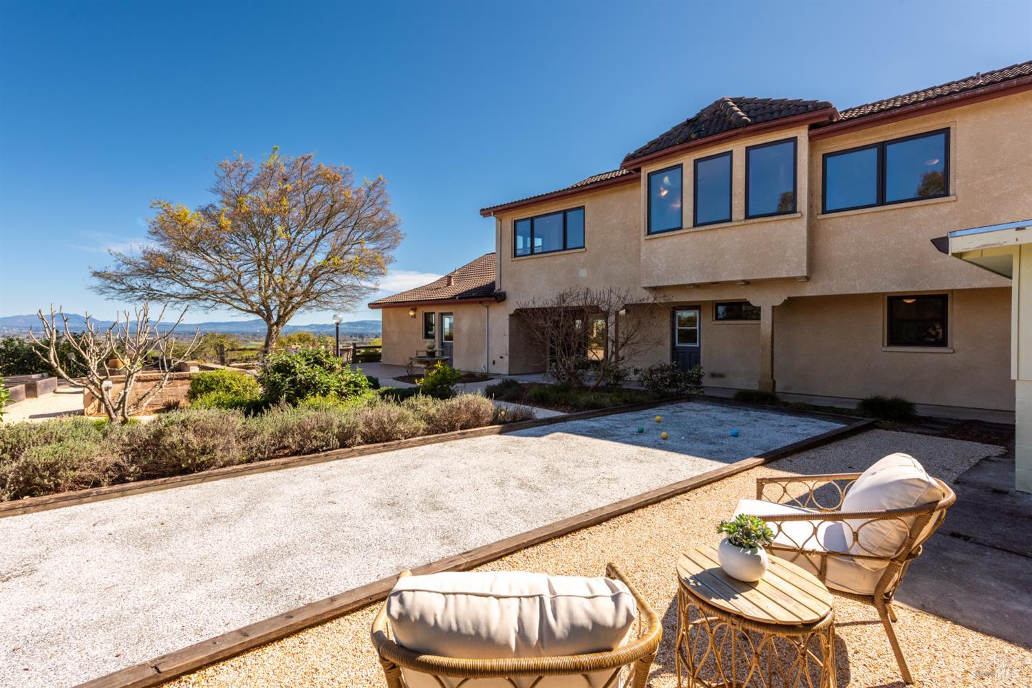 Detail Gallery Image 56 of 58 For 2405 Lewis Dr, Sebastopol,  CA 95472 - 3 Beds | 3 Baths