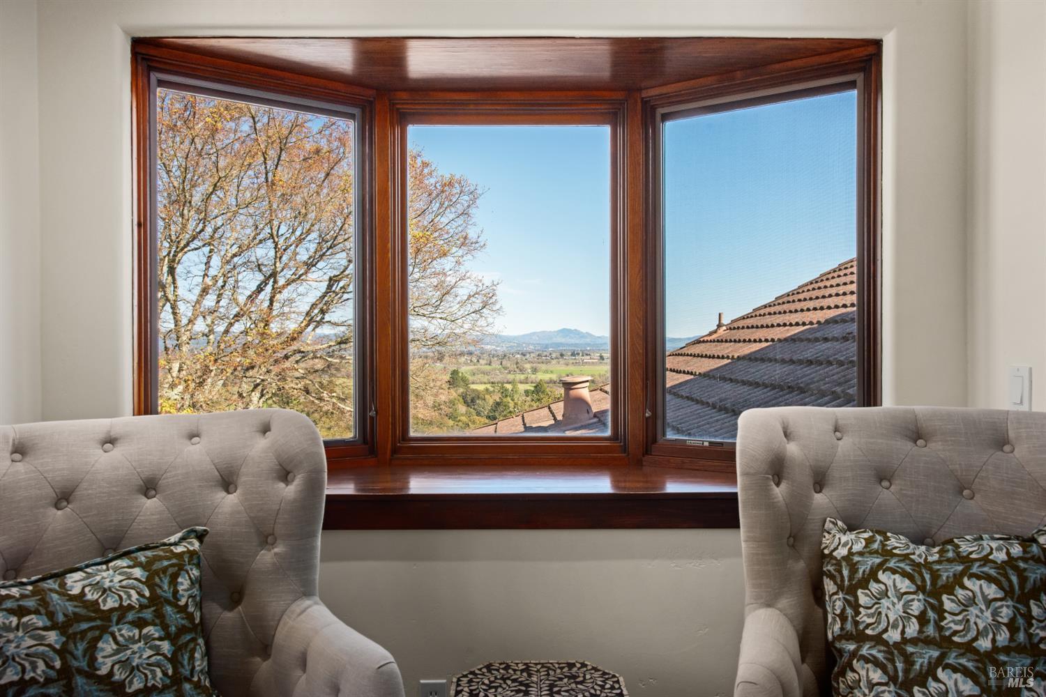 Detail Gallery Image 42 of 58 For 2405 Lewis Dr, Sebastopol,  CA 95472 - 3 Beds | 3 Baths