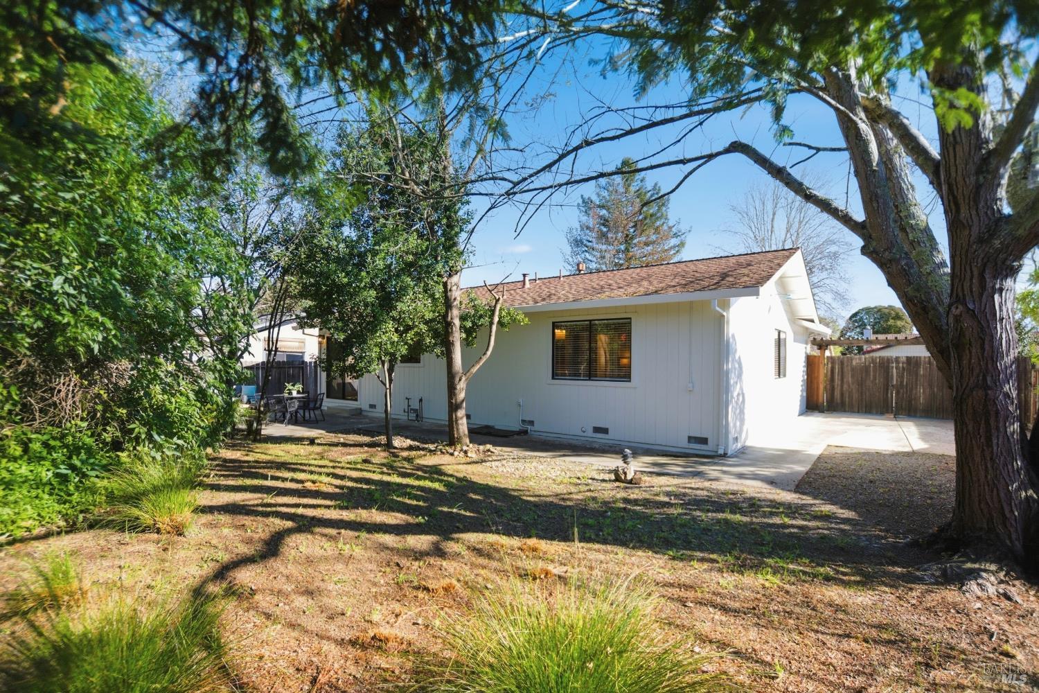 Detail Gallery Image 31 of 35 For 758 Pueblo Ave, Napa,  CA 94558 - 3 Beds | 2 Baths