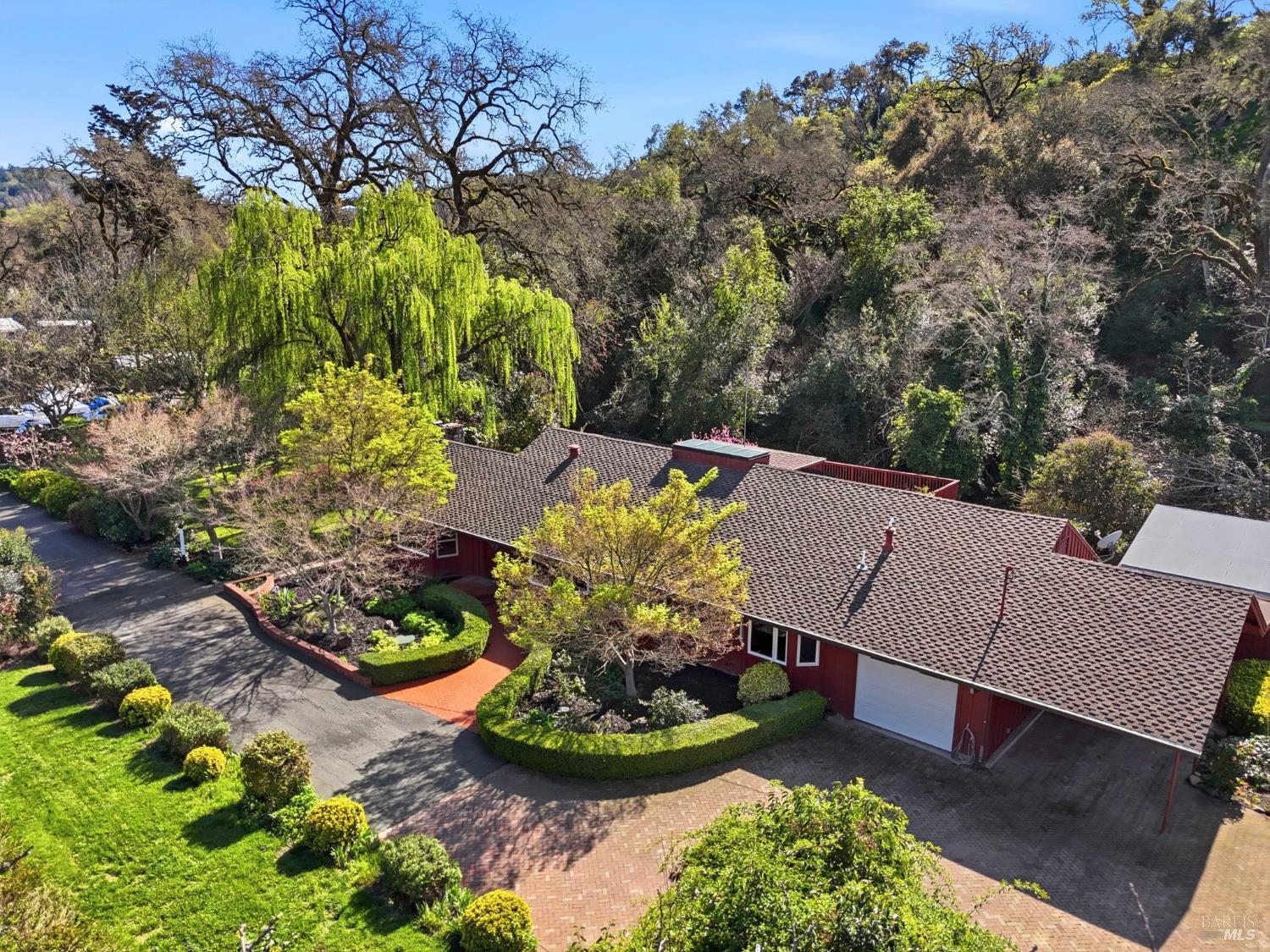 Detail Gallery Image 3 of 46 For 333 Randolph Ave, Kenwood,  CA 95452 - 3 Beds | 2 Baths