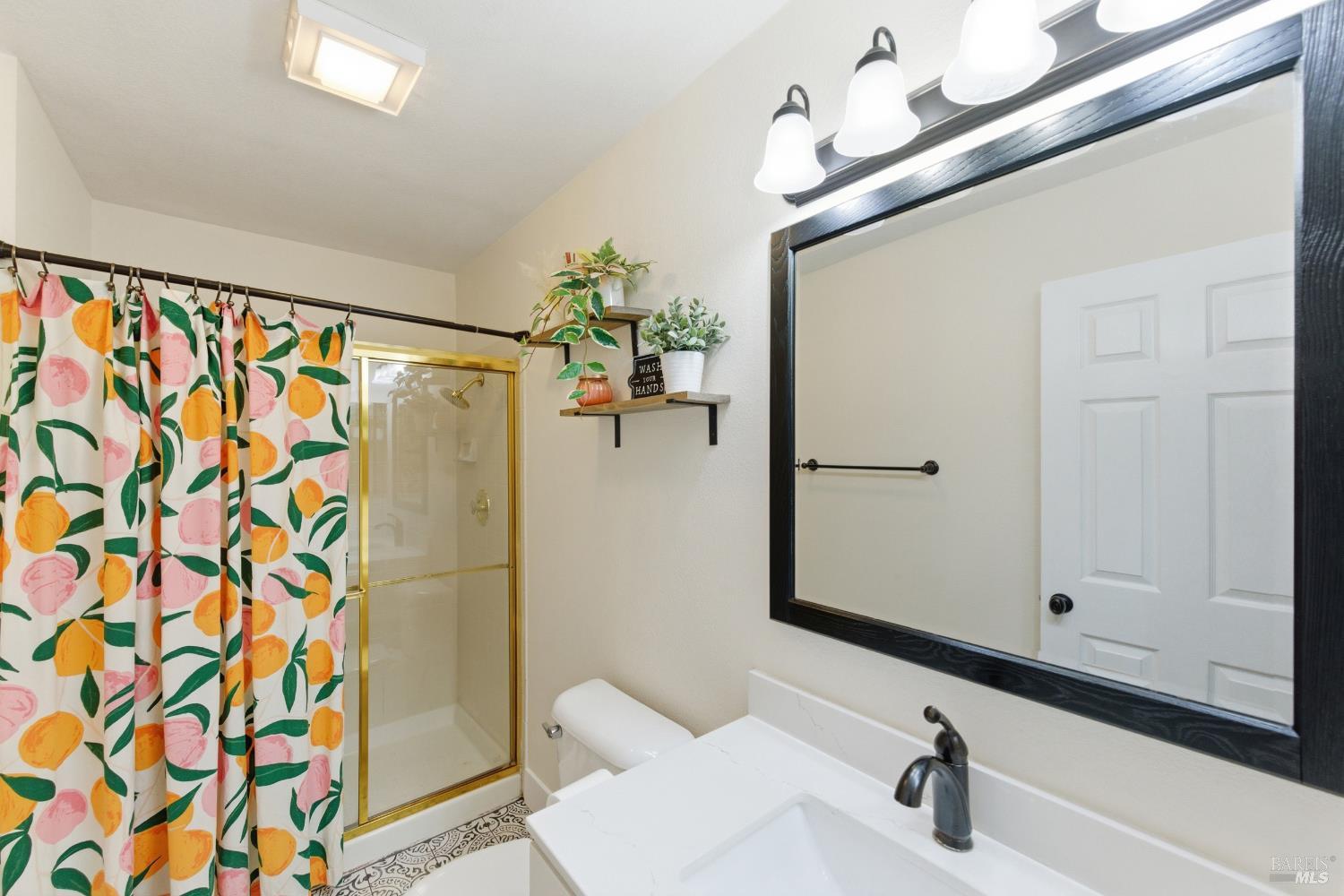 Detail Gallery Image 31 of 53 For 28 Winestone Ct, Napa,  CA 94558 - 4 Beds | 3 Baths