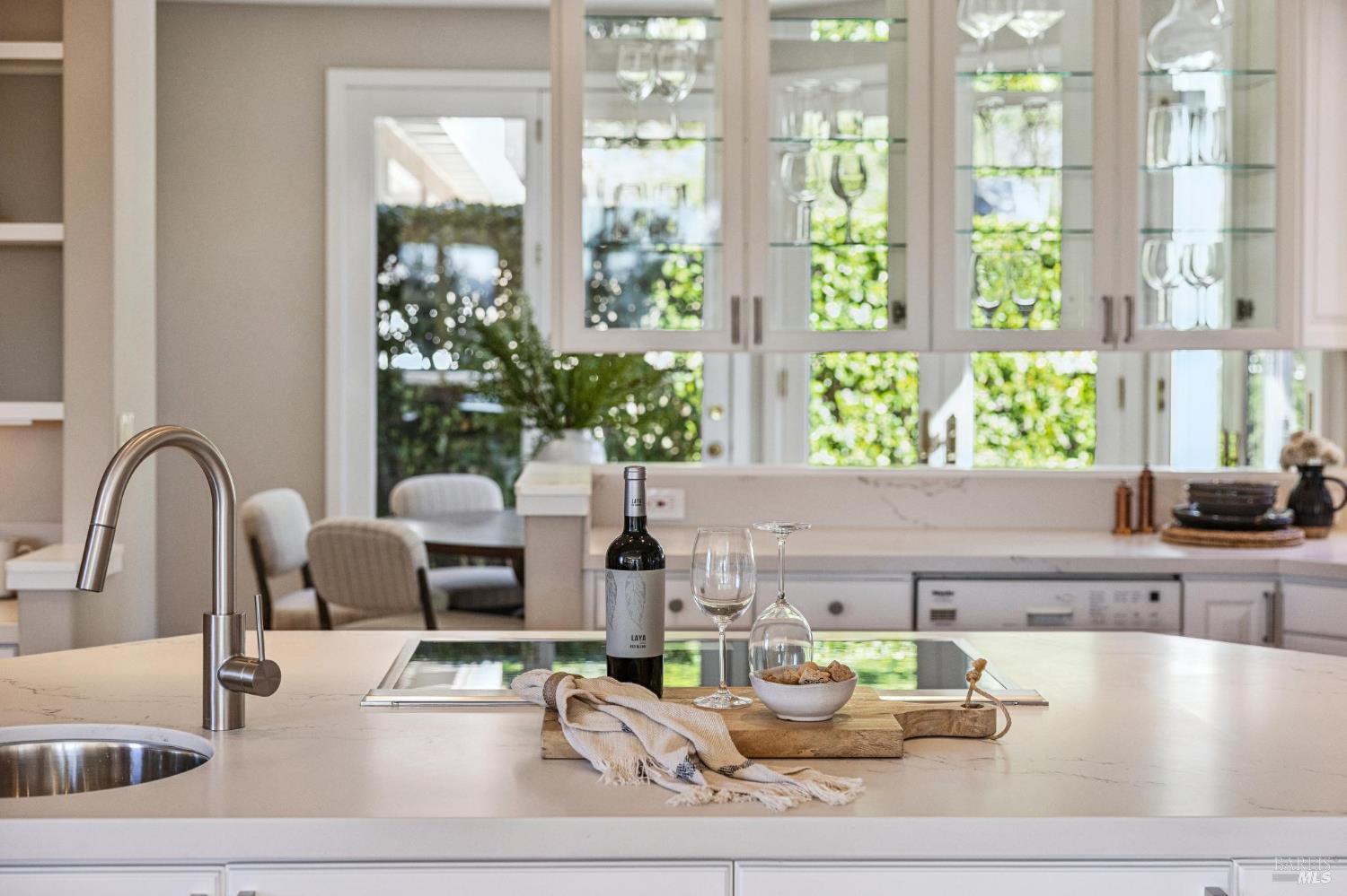 Detail Gallery Image 40 of 80 For 99 Deer Park Ave, San Rafael,  CA 94901 - 4 Beds | 3/1 Baths