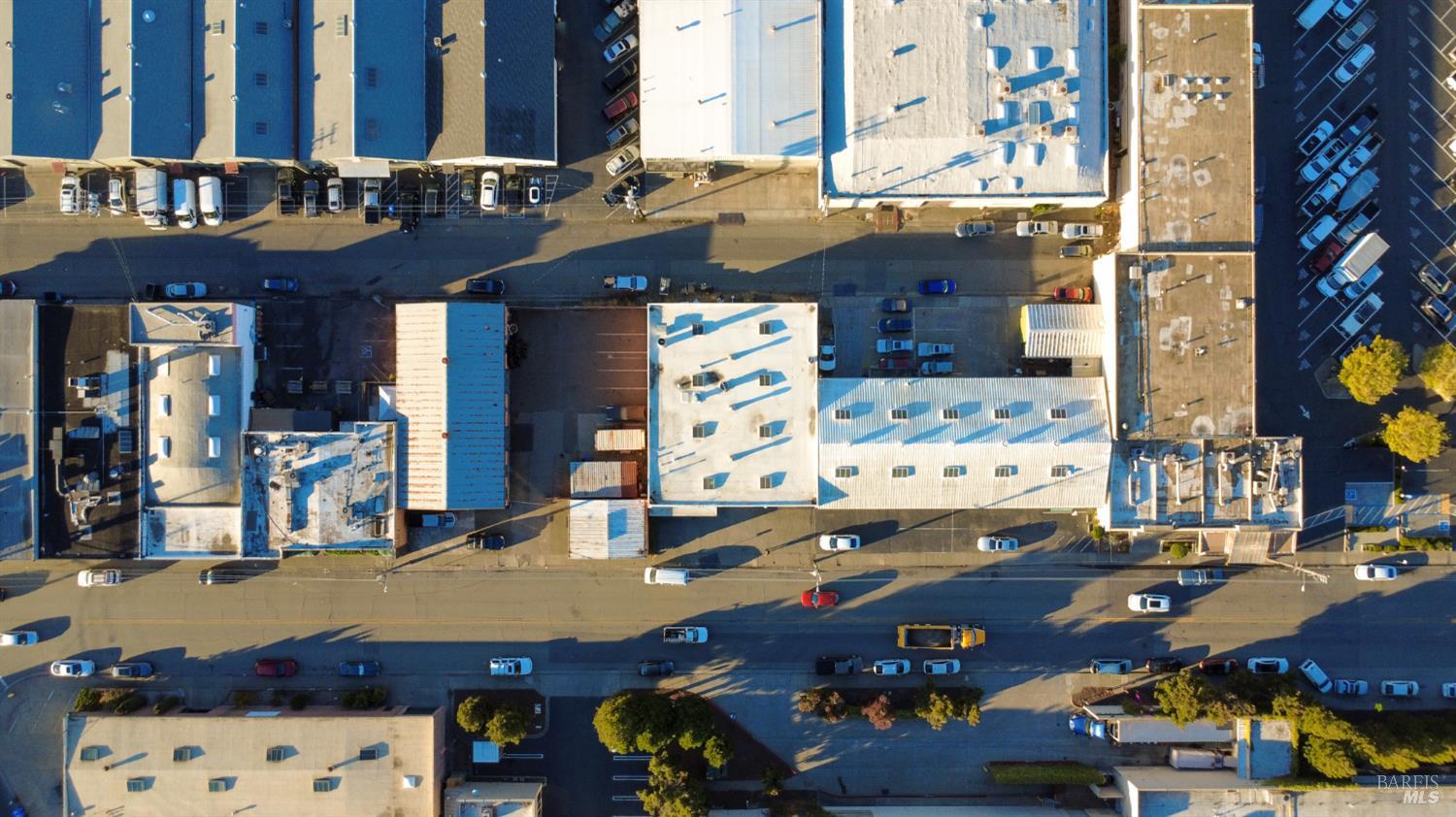 Detail Gallery Image 2 of 9 For 735 Lincoln Ave, San Rafael,  CA 94901 - – Beds | – Baths