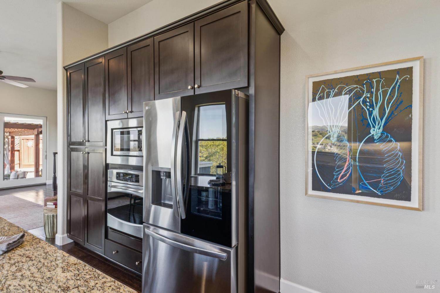 Detail Gallery Image 31 of 67 For 9 Edgehill Way, San Rafael,  CA 94903 - 3 Beds | 3 Baths