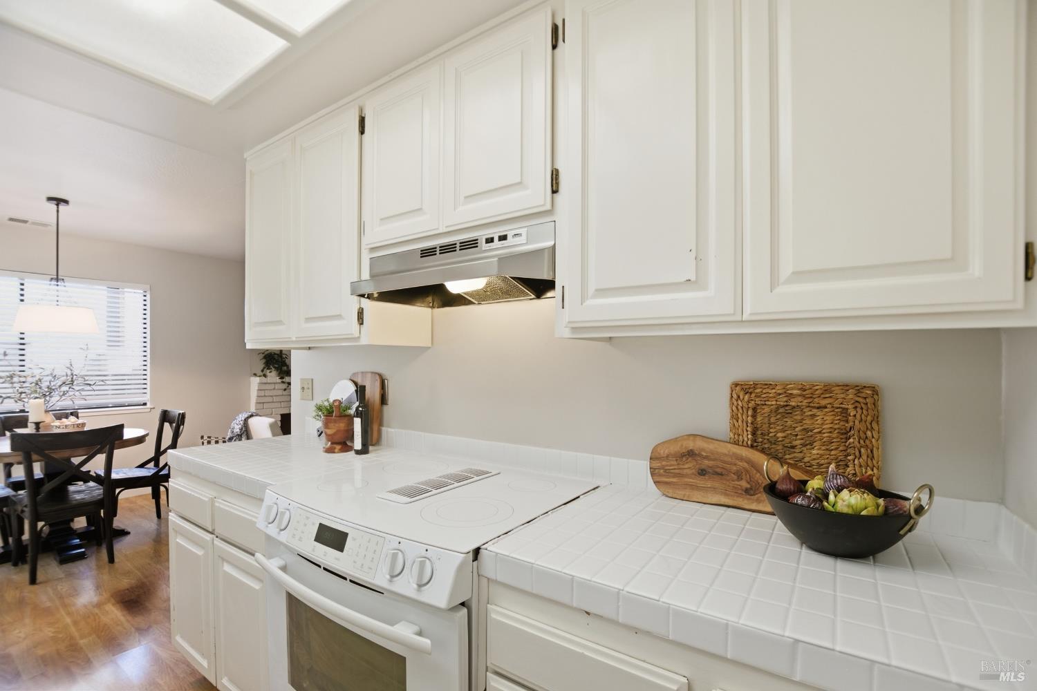 Detail Gallery Image 16 of 35 For 758 Pueblo Ave, Napa,  CA 94558 - 3 Beds | 2 Baths