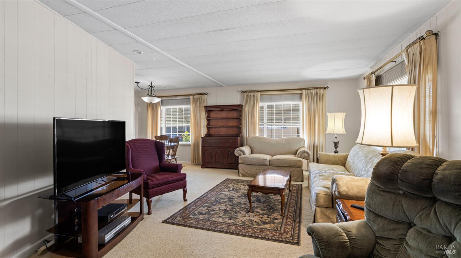 Detail Gallery Image 3 of 39 For 300 E H St 74, Benicia,  CA 94510 - 2 Beds | 2 Baths