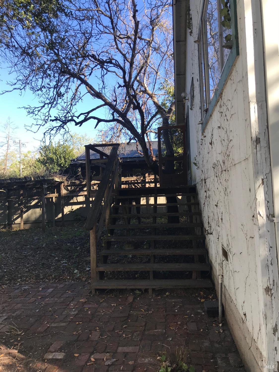 Detail Gallery Image 13 of 14 For 1610 Foothill Blvd, Calistoga,  CA 94515 - 3 Beds | 2 Baths