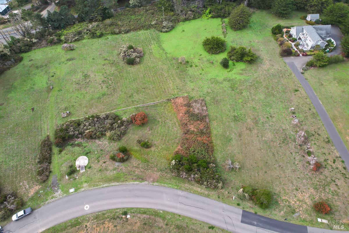 Detail Gallery Image 3 of 15 For 44821 Baywood Dr, Mendocino,  CA 95460 - – Beds | – Baths