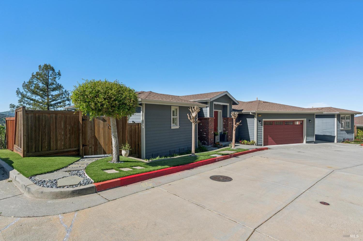 Detail Gallery Image 66 of 67 For 9 Edgehill Way, San Rafael,  CA 94903 - 3 Beds | 3 Baths