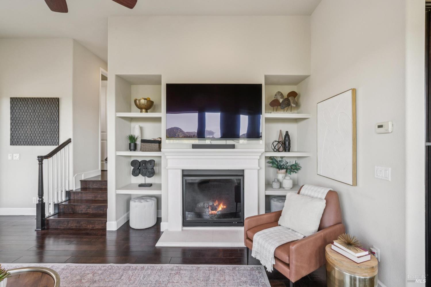 Detail Gallery Image 38 of 67 For 9 Edgehill Way, San Rafael,  CA 94903 - 3 Beds | 3 Baths