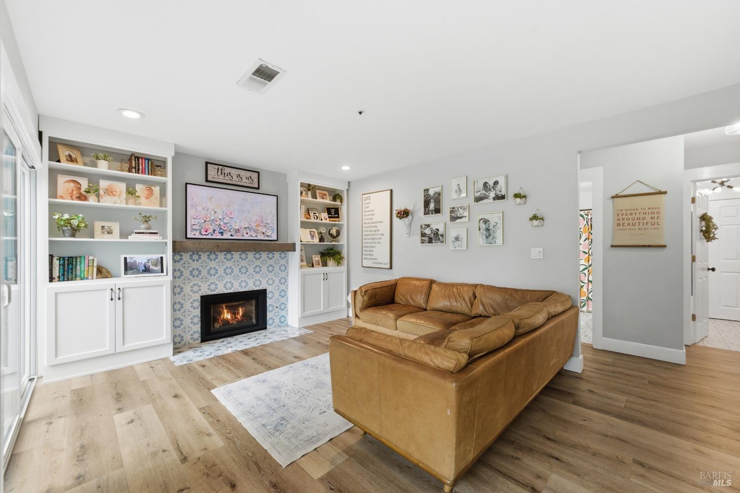 Detail Gallery Image 27 of 53 For 28 Winestone Ct, Napa,  CA 94558 - 4 Beds | 3 Baths