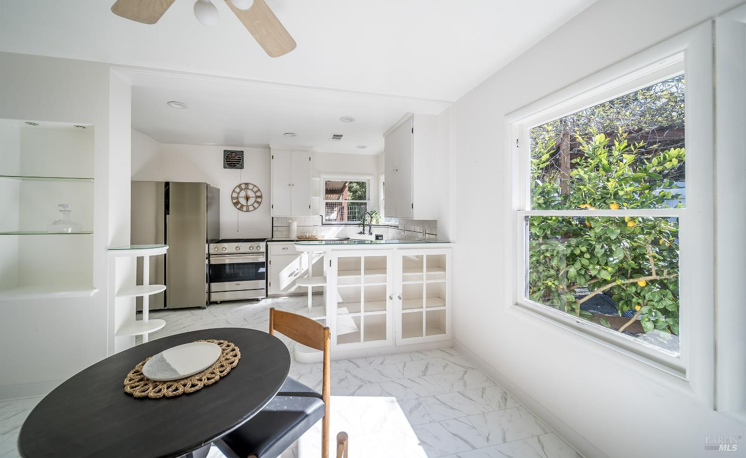 Detail Gallery Image 12 of 30 For 30 Benson Ave, Vallejo,  CA 94590 - 2 Beds | 1 Baths