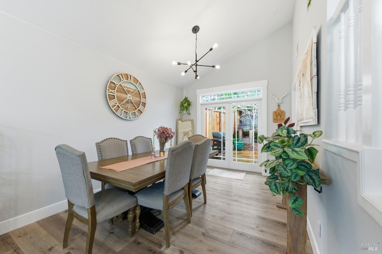 Detail Gallery Image 4 of 53 For 28 Winestone Ct, Napa,  CA 94558 - 4 Beds | 3 Baths