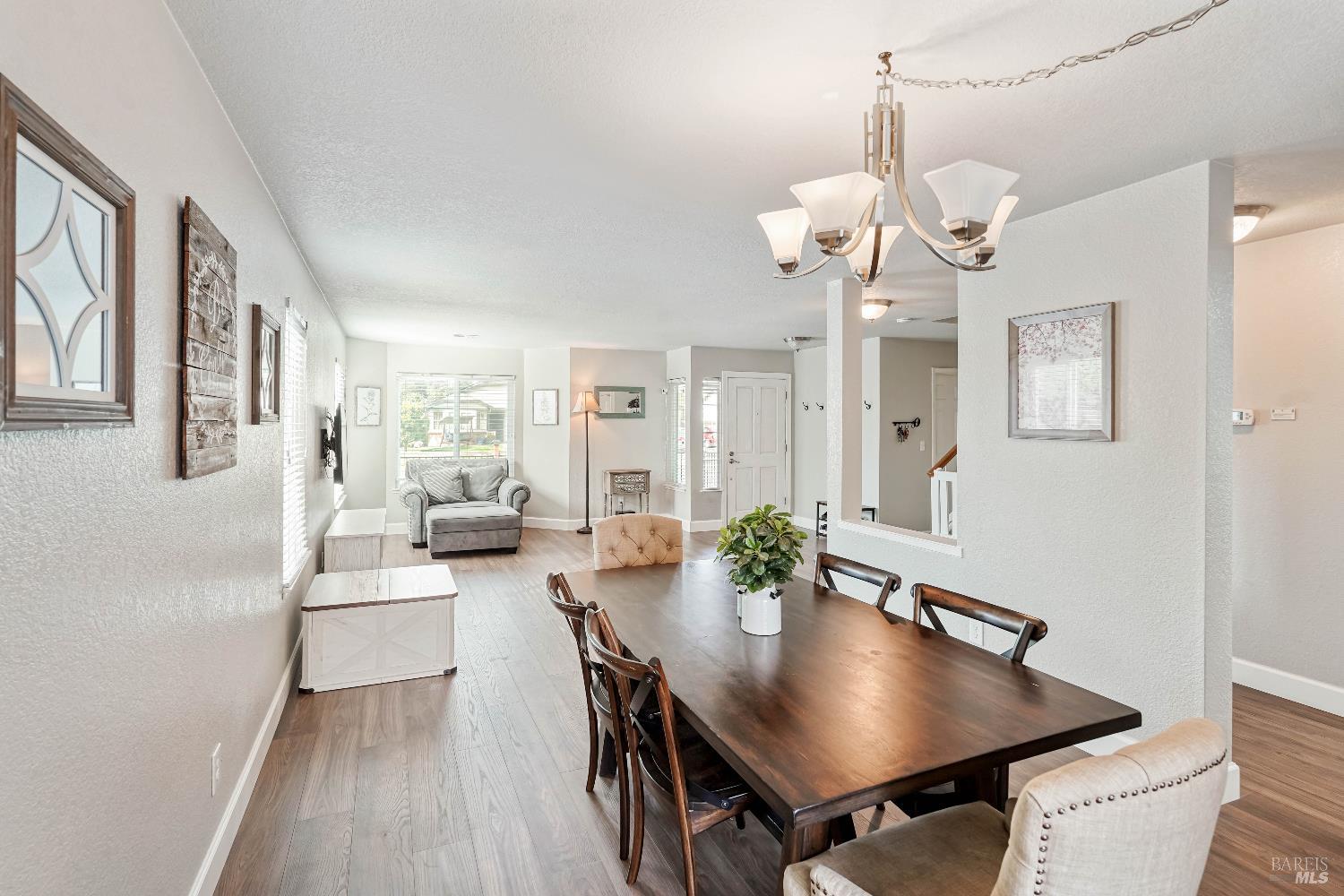 Detail Gallery Image 13 of 64 For 1315 Jacobs Pl, Dixon,  CA 95620 - 4 Beds | 2/1 Baths