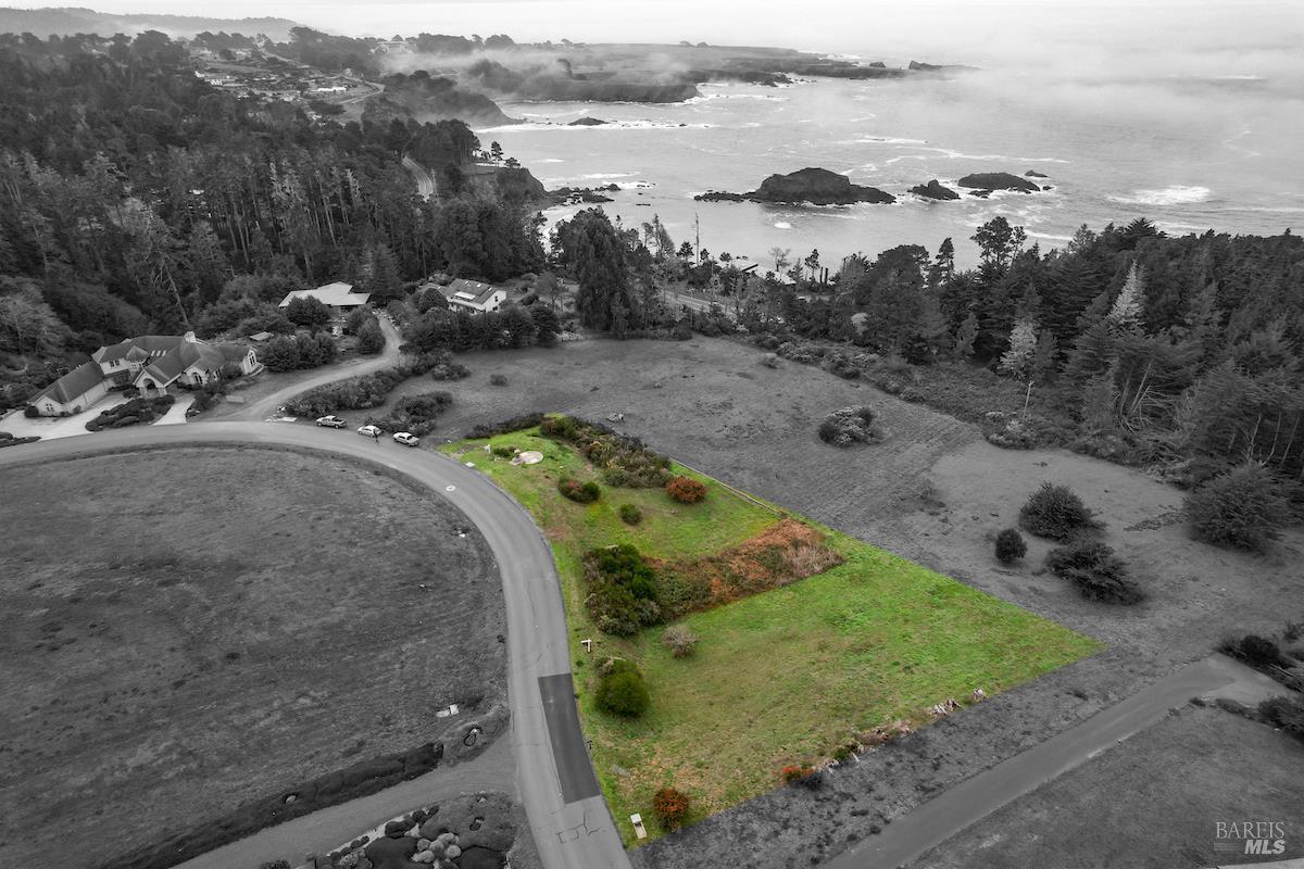 Detail Gallery Image 12 of 15 For 44821 Baywood Dr, Mendocino,  CA 95460 - – Beds | – Baths