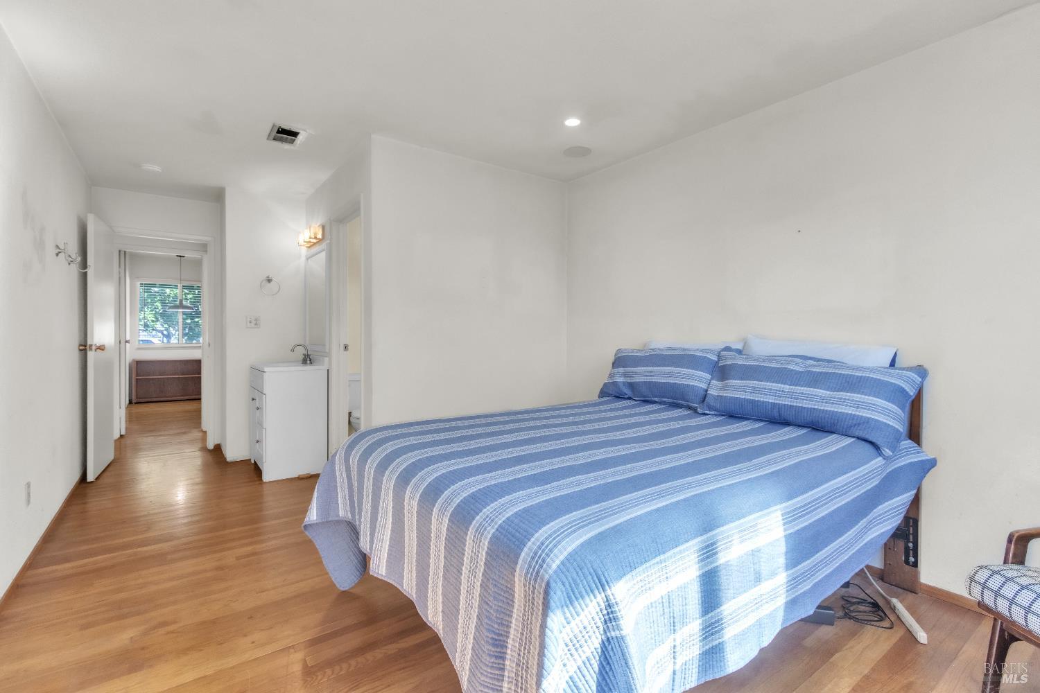 Detail Gallery Image 21 of 24 For 351 Begonia Blvd, Fairfield,  CA 94533 - 4 Beds | 2 Baths