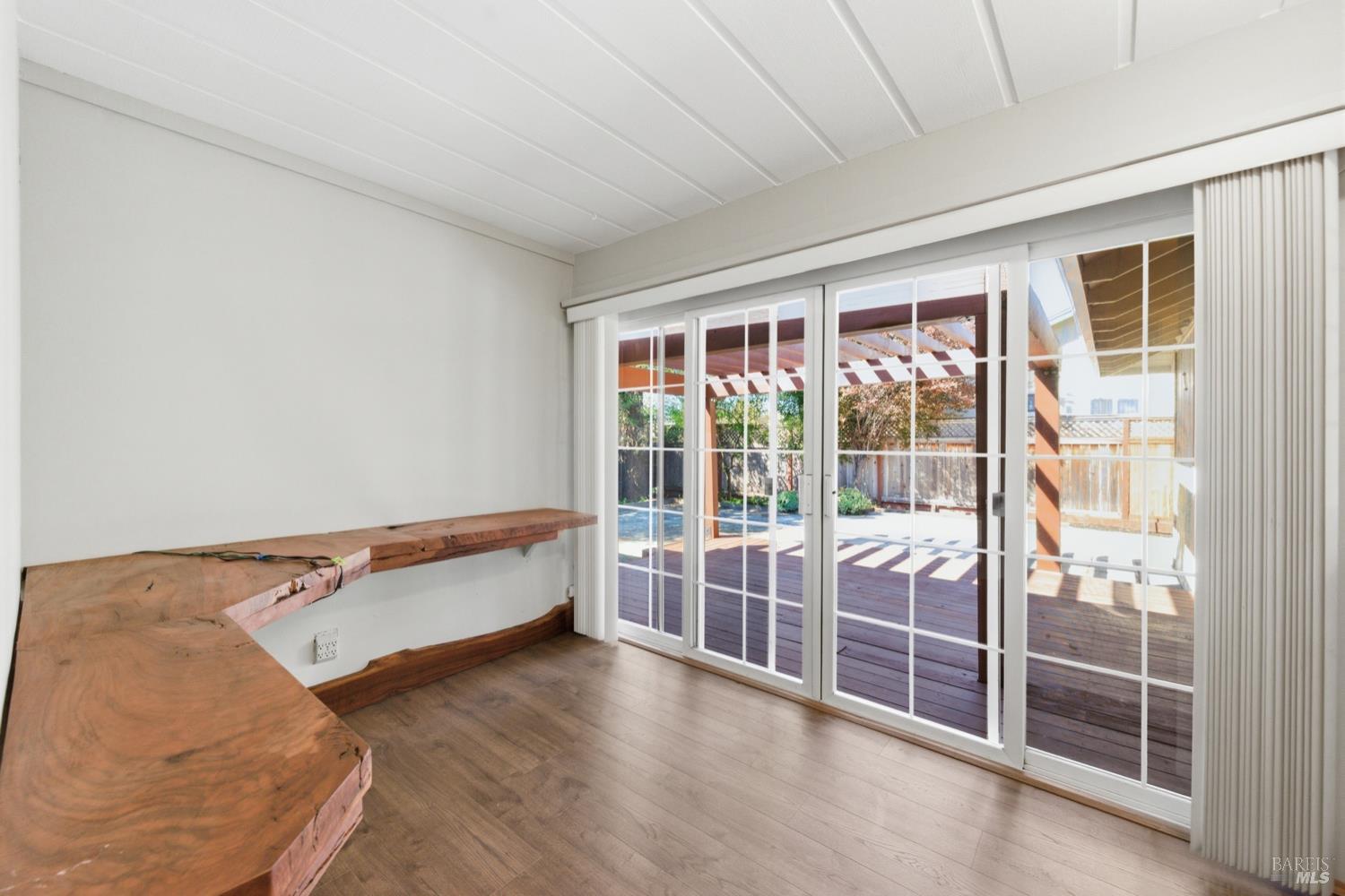 Detail Gallery Image 25 of 33 For 341 La Crosse Ave, Santa Rosa,  CA 95409 - 3 Beds | 2 Baths