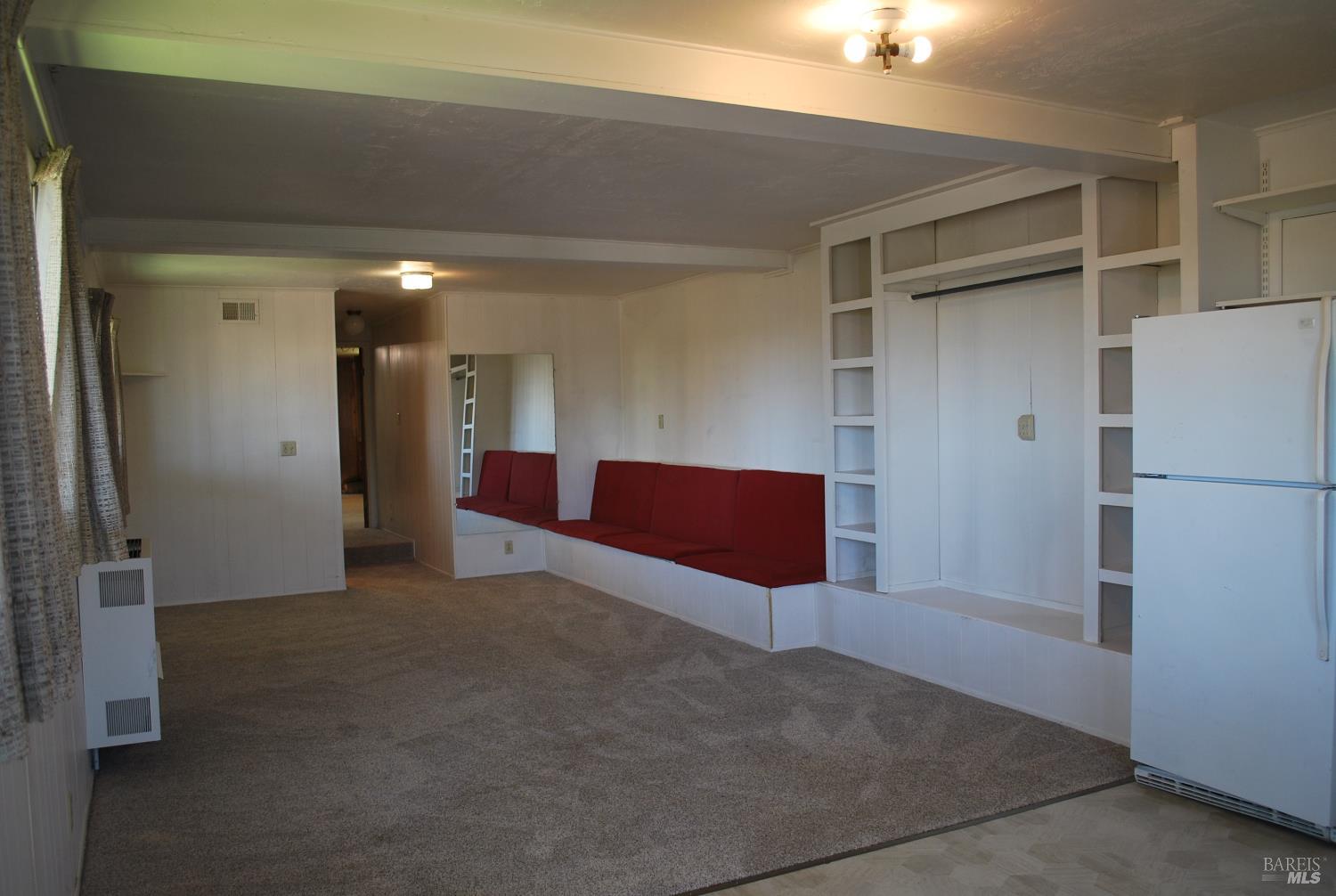 Detail Gallery Image 32 of 39 For 24 La Cresta Dr, Petaluma,  CA 94952 - 3 Beds | 2 Baths