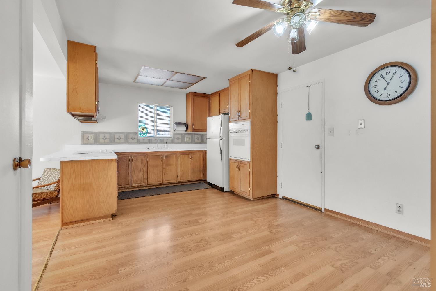 Detail Gallery Image 10 of 24 For 351 Begonia Blvd, Fairfield,  CA 94533 - 4 Beds | 2 Baths