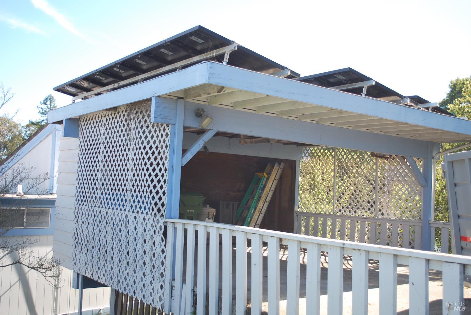 Detail Gallery Image 3 of 39 For 24 La Cresta Dr, Petaluma,  CA 94952 - 3 Beds | 2 Baths