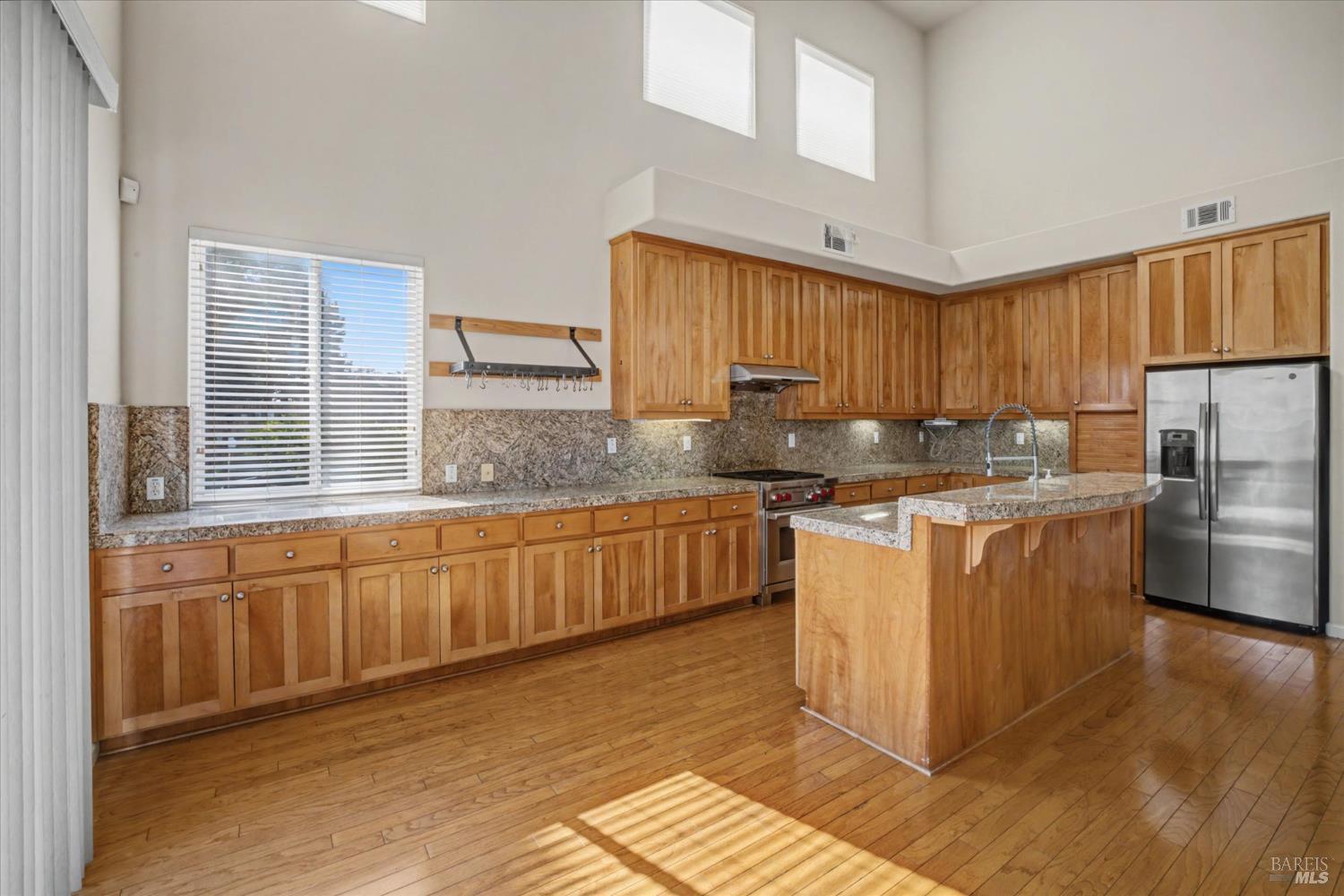 Detail Gallery Image 21 of 85 For 5862 Cabernet Dr, Vallejo,  CA 94591 - 3 Beds | 3 Baths