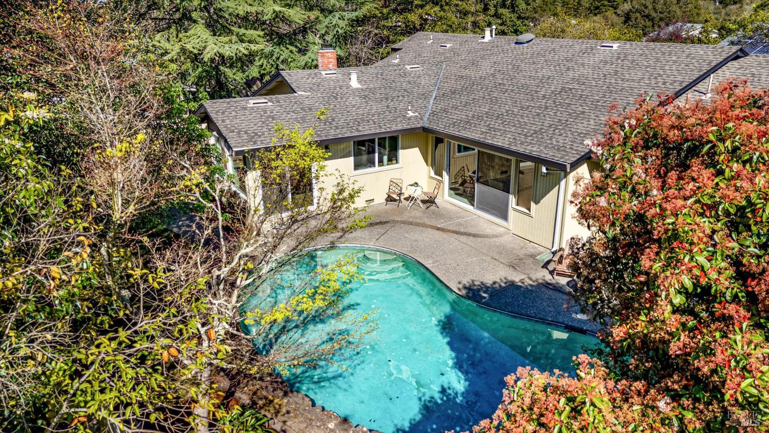 Detail Gallery Image 37 of 37 For 2625 Hidden Valley Dr, Santa Rosa,  CA 95404 - 4 Beds | 2/1 Baths