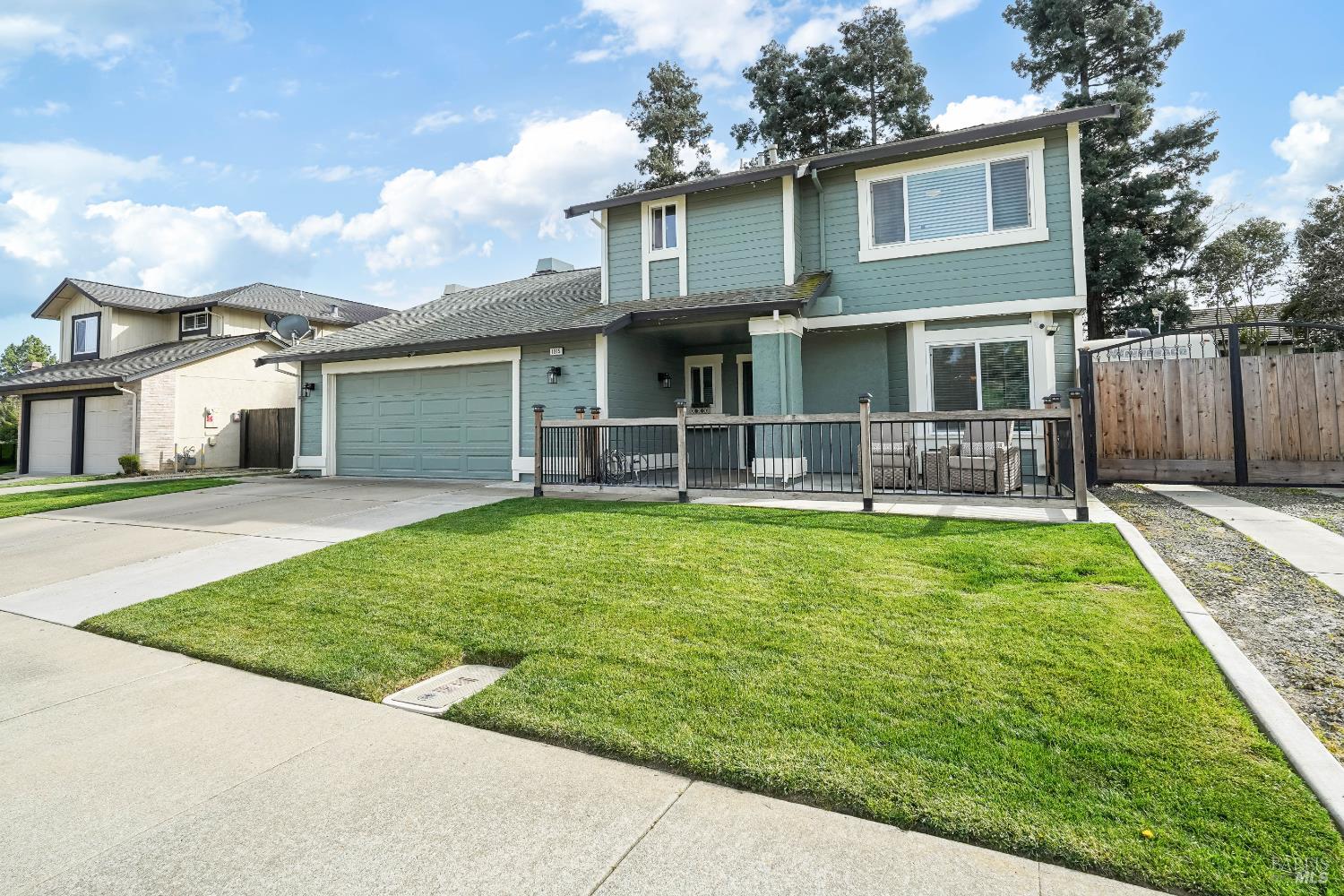 Detail Gallery Image 3 of 64 For 1315 Jacobs Pl, Dixon,  CA 95620 - 4 Beds | 2/1 Baths