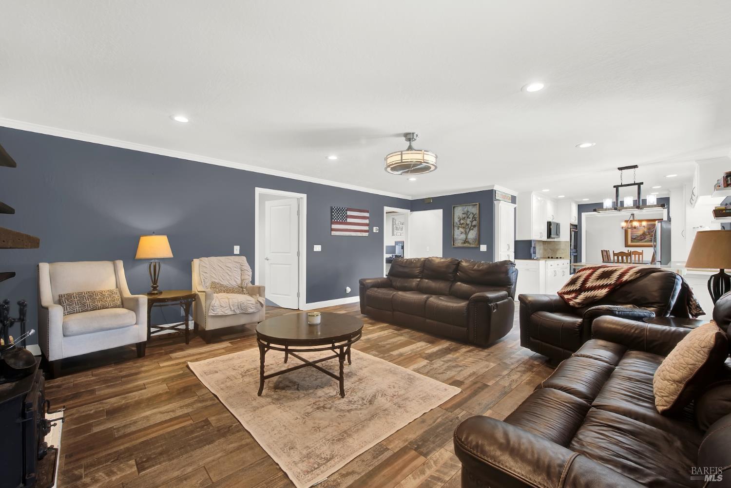 Detail Gallery Image 21 of 77 For 116 Alturas Ct, Vacaville,  CA 95688 - 5 Beds | 2/1 Baths