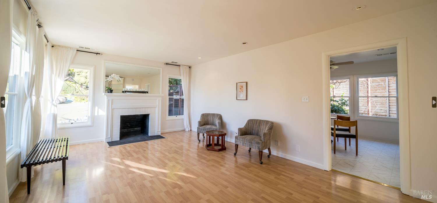 Detail Gallery Image 3 of 30 For 30 Benson Ave, Vallejo,  CA 94590 - 2 Beds | 1 Baths