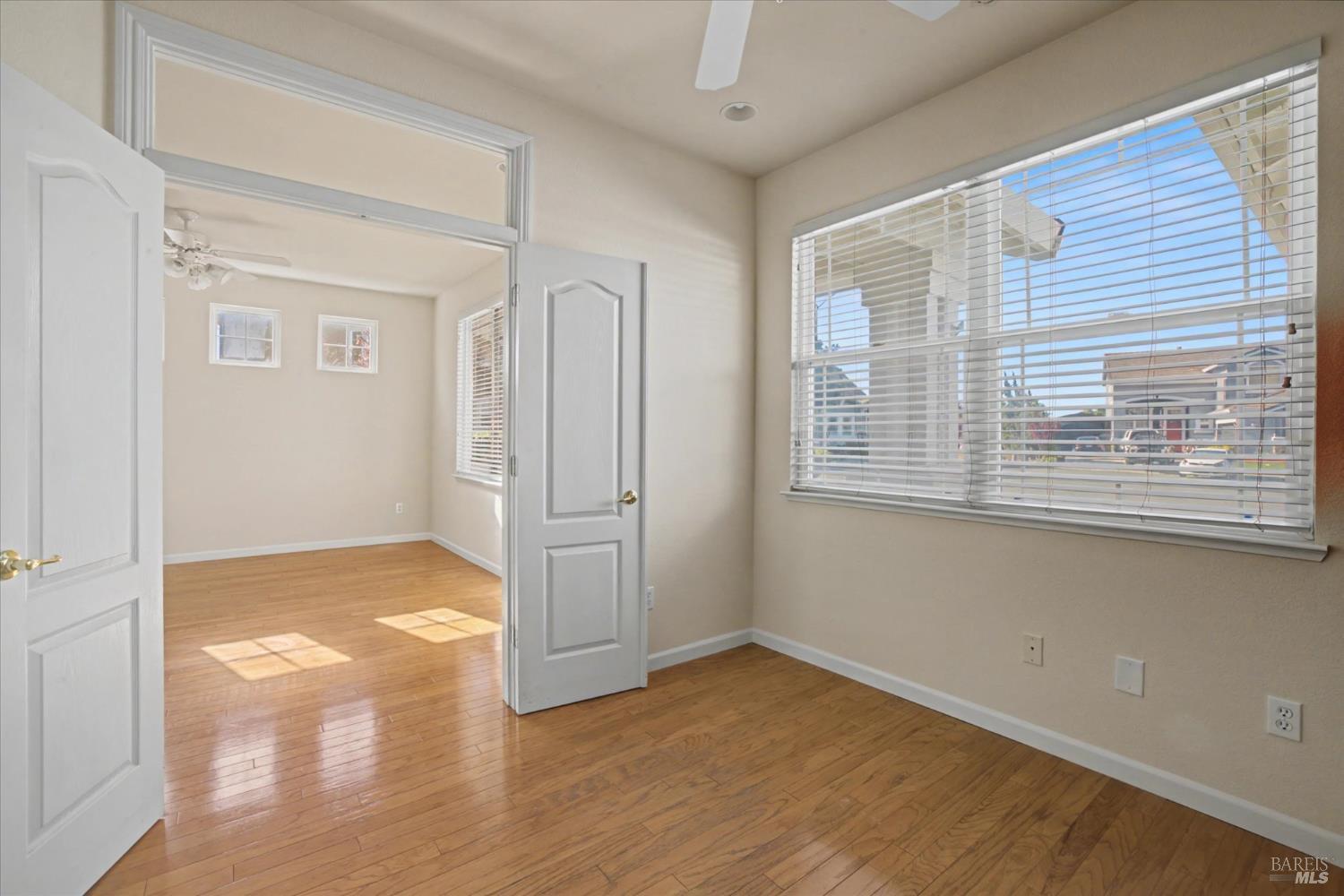 Detail Gallery Image 15 of 85 For 5862 Cabernet Dr, Vallejo,  CA 94591 - 3 Beds | 3 Baths