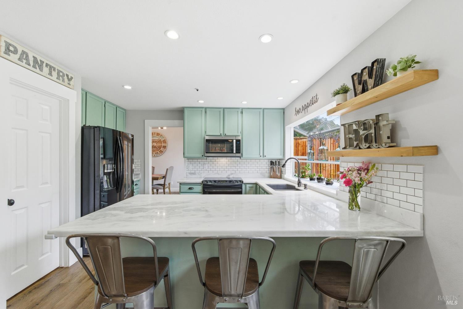 Detail Gallery Image 23 of 53 For 28 Winestone Ct, Napa,  CA 94558 - 4 Beds | 3 Baths