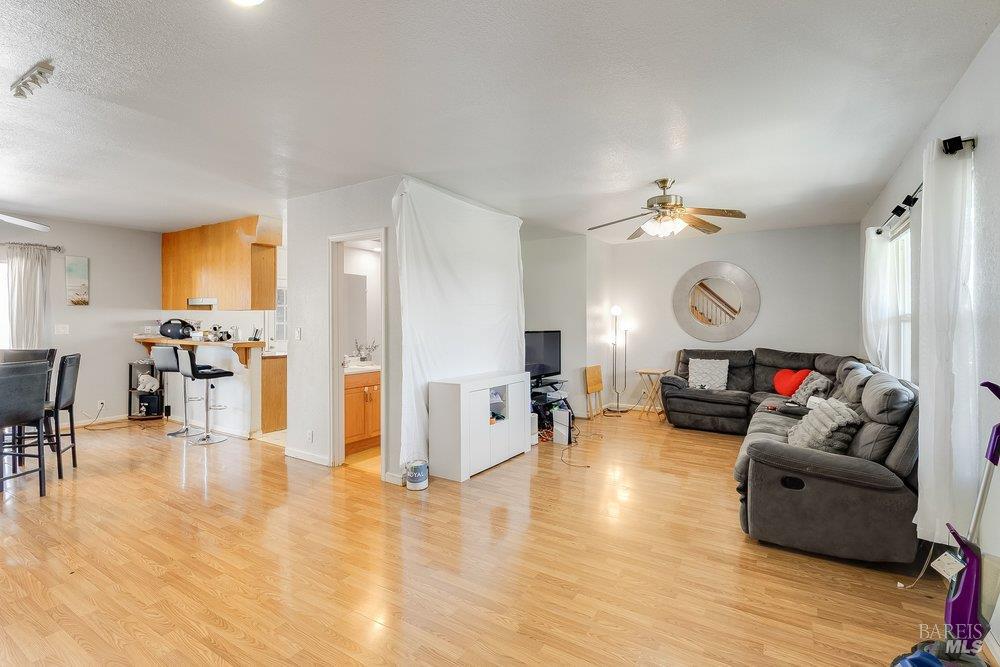 Detail Gallery Image 16 of 85 For 128 Norman Ave, Concord,  CA 94520 - 3 Beds | 2/1 Baths