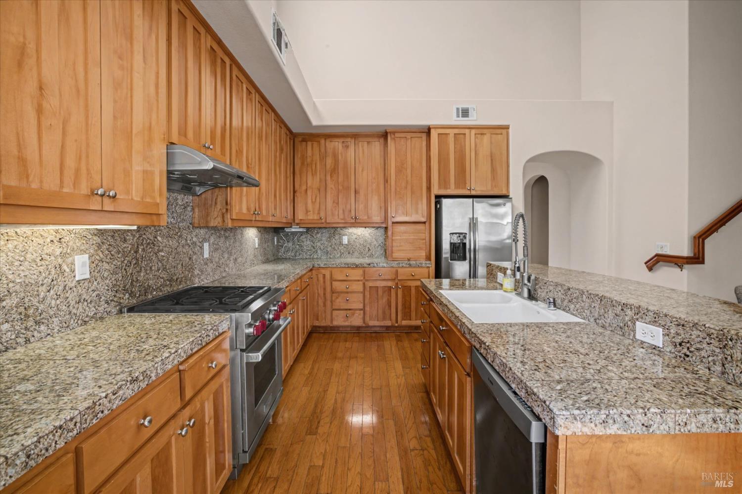 Detail Gallery Image 22 of 85 For 5862 Cabernet Dr, Vallejo,  CA 94591 - 3 Beds | 3 Baths