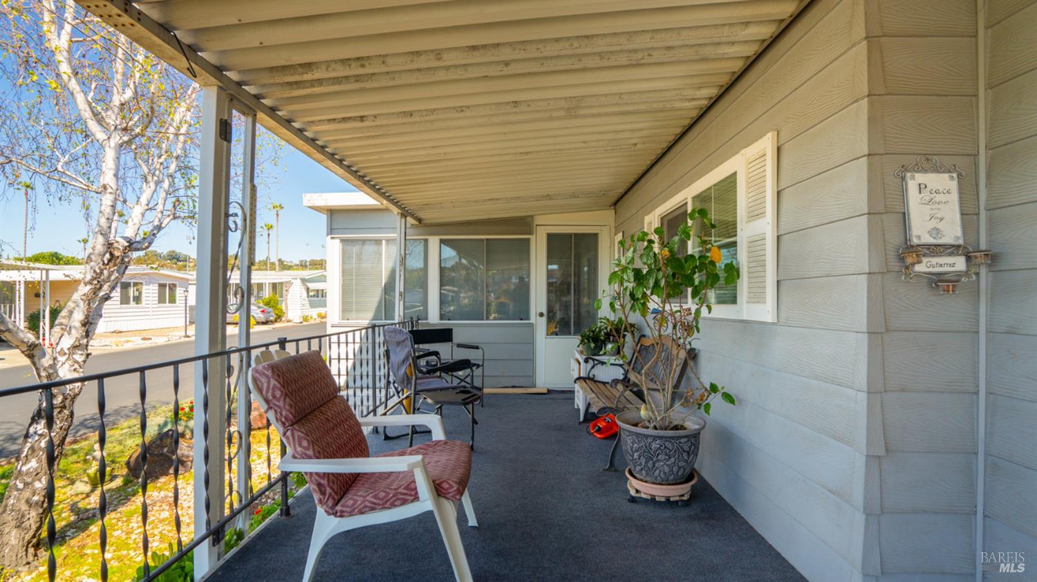Detail Gallery Image 12 of 39 For 300 E H St 74, Benicia,  CA 94510 - 2 Beds | 2 Baths