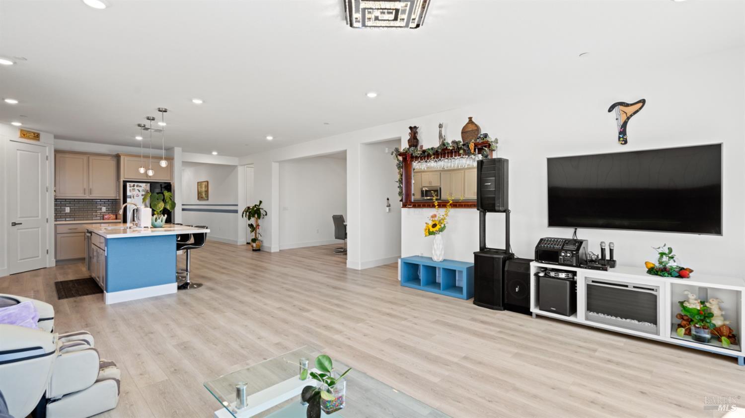 Detail Gallery Image 17 of 38 For 450 Baler Cir, Vacaville,  CA 95687 - 4 Beds | 3 Baths