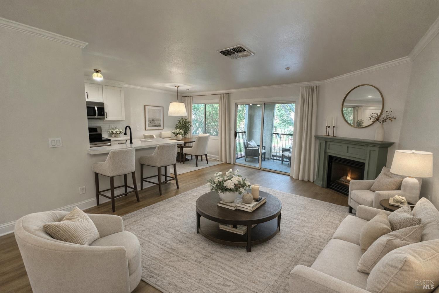 Detail Gallery Image 7 of 20 For 2001 Eastwood Dr #38,  Vacaville,  CA 95687 - 2 Beds | 1 Baths