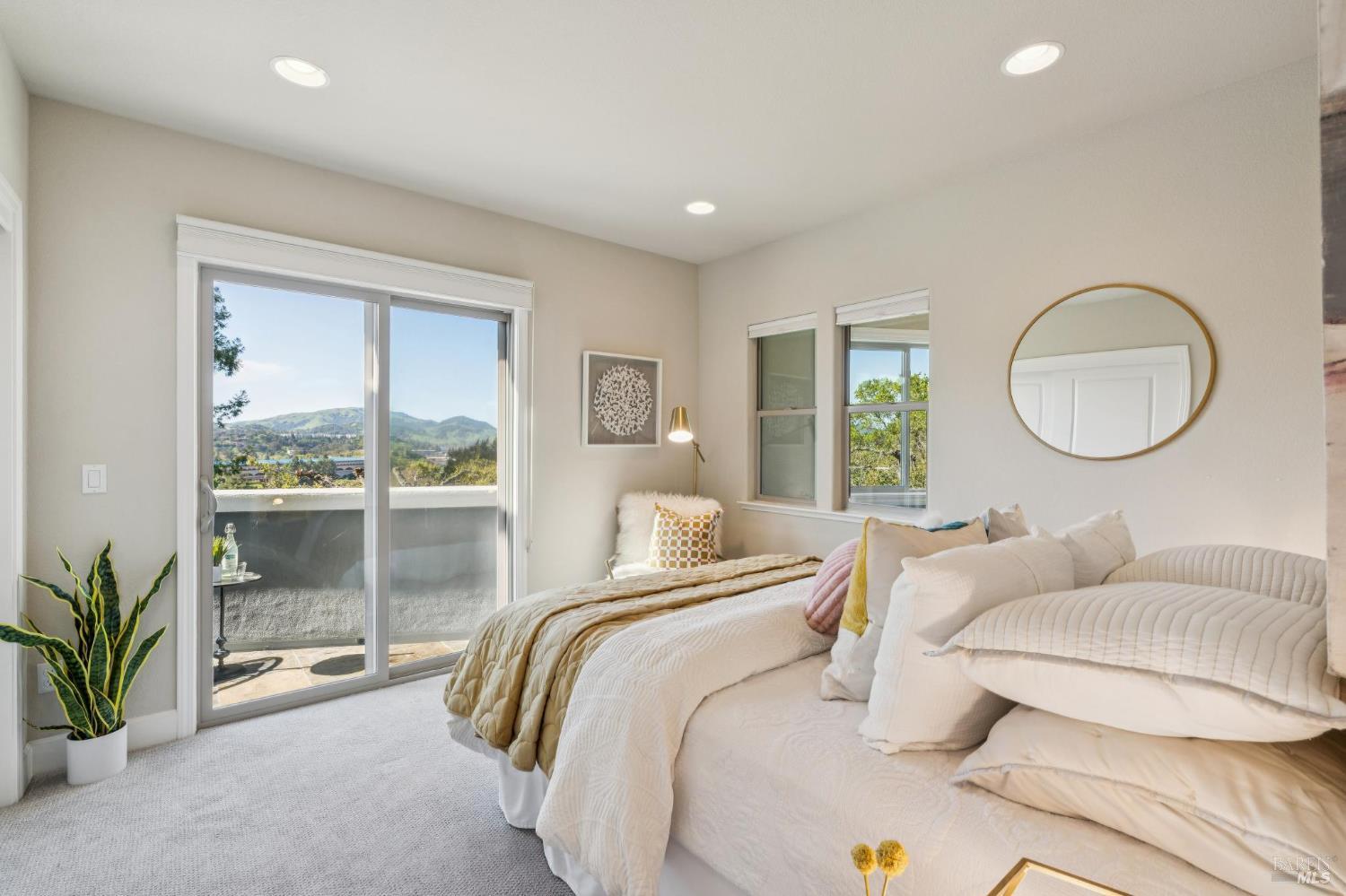 Detail Gallery Image 52 of 67 For 9 Edgehill Way, San Rafael,  CA 94903 - 3 Beds | 3 Baths