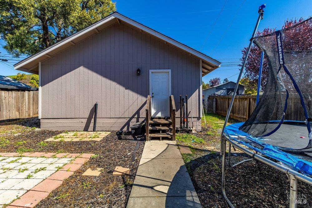 Detail Gallery Image 77 of 85 For 128 Norman Ave, Concord,  CA 94520 - 3 Beds | 2/1 Baths