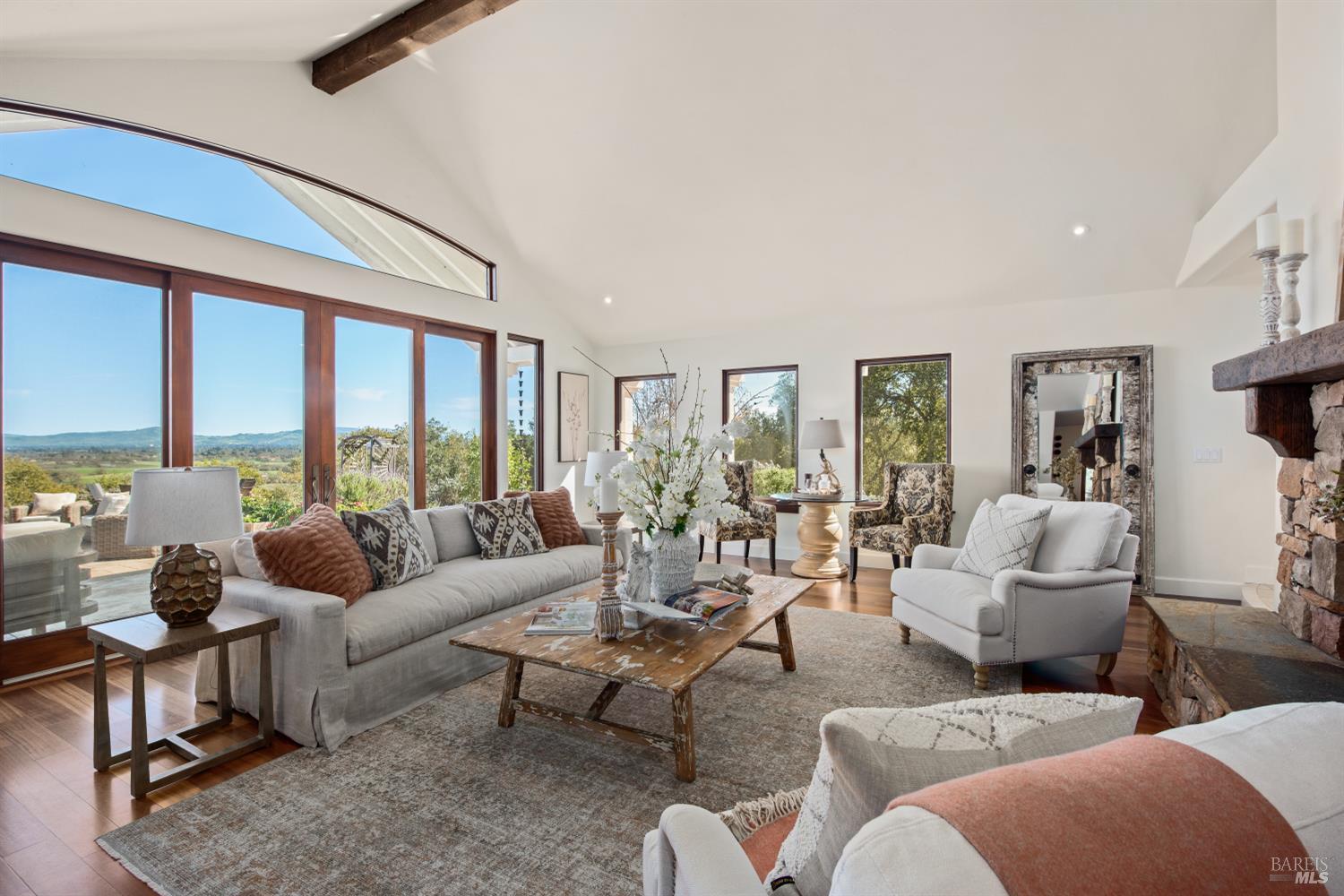 Detail Gallery Image 18 of 58 For 2405 Lewis Dr, Sebastopol,  CA 95472 - 3 Beds | 3 Baths