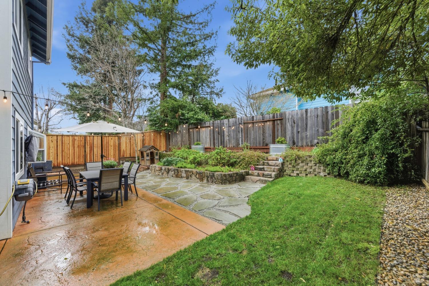 Detail Gallery Image 9 of 53 For 28 Winestone Ct, Napa,  CA 94558 - 4 Beds | 3 Baths