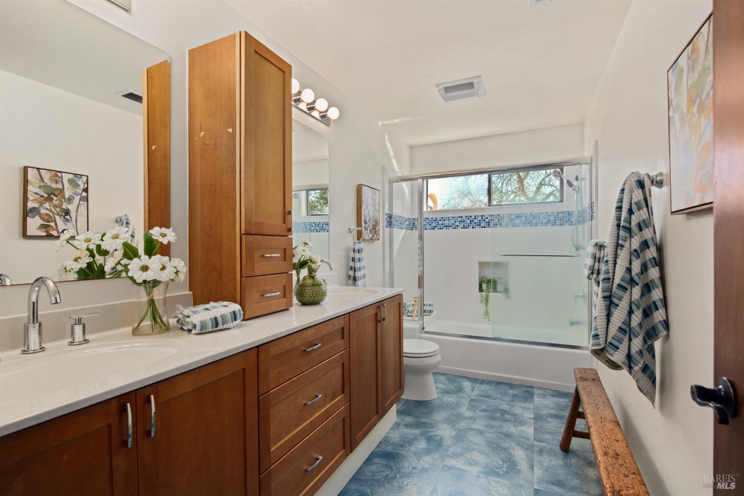 Detail Gallery Image 50 of 58 For 2405 Lewis Dr, Sebastopol,  CA 95472 - 3 Beds | 3 Baths