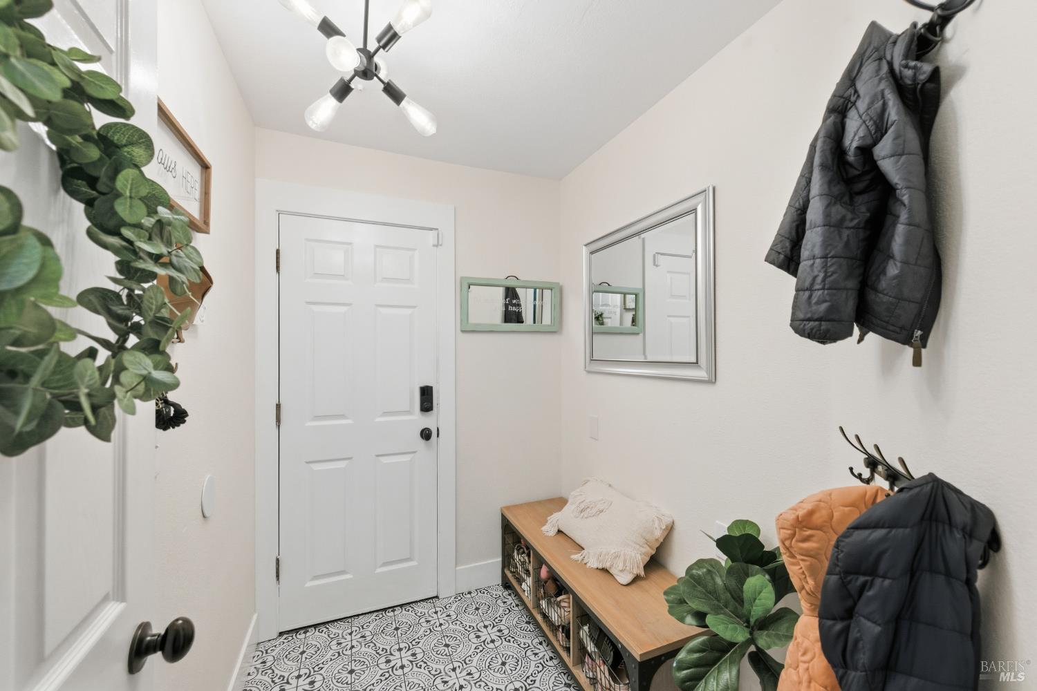 Detail Gallery Image 33 of 53 For 28 Winestone Ct, Napa,  CA 94558 - 4 Beds | 3 Baths