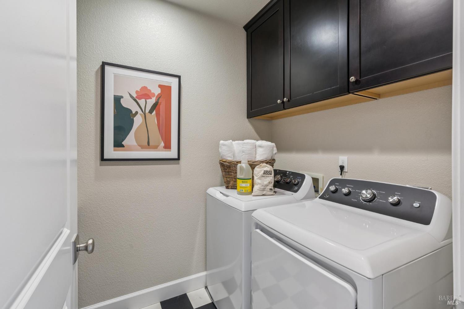 Detail Gallery Image 59 of 67 For 9 Edgehill Way, San Rafael,  CA 94903 - 3 Beds | 3 Baths